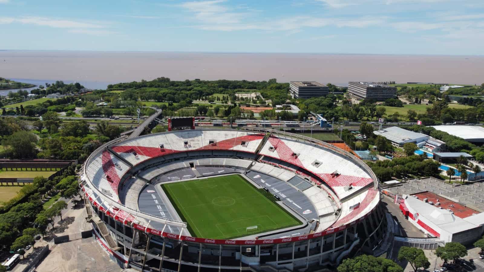 Cómo llegar al Estadio River Plate: subte, colectivo, tren y estacionamiento